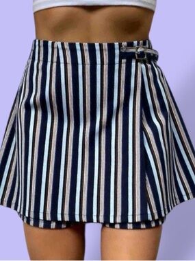 1980s Touché Vintage Striped Navy Blue A-Line Mini Skort